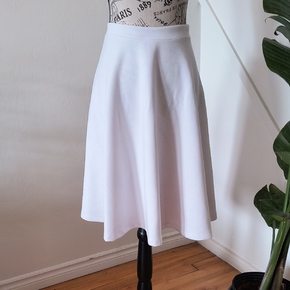White Women's Midi Skirt. A Line. 3 XL. Great Condition. - Picture 1 of 5